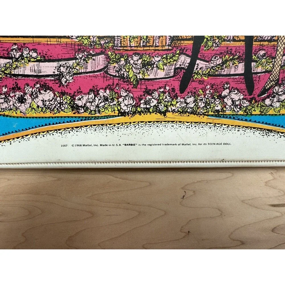 Barbie The World of Barbie Double Doll Case 1968. Vintage